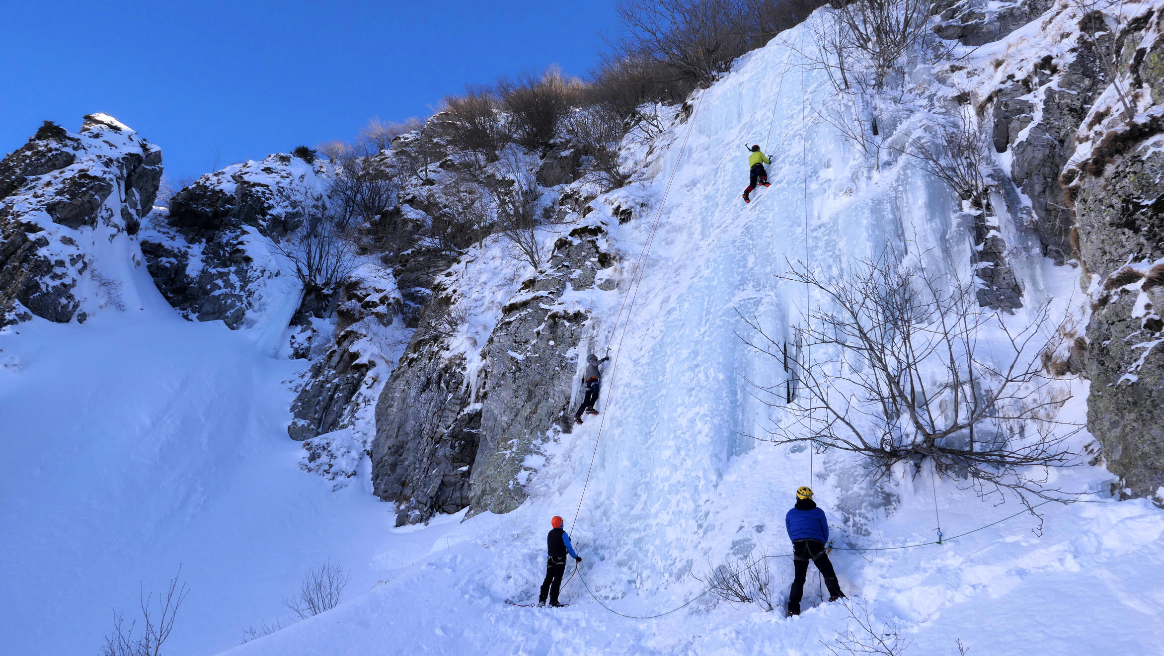 Cățărat pe GHEAȚĂ